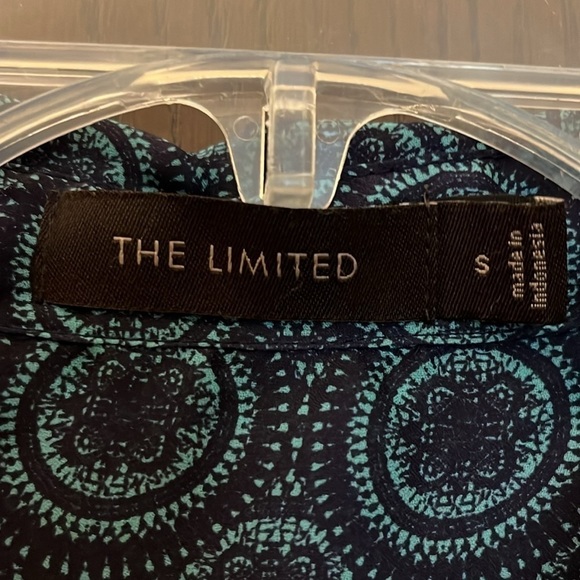 The Limited long sleeved, sheer blouse. Button down front. Size Small. - Picture 2 of 10